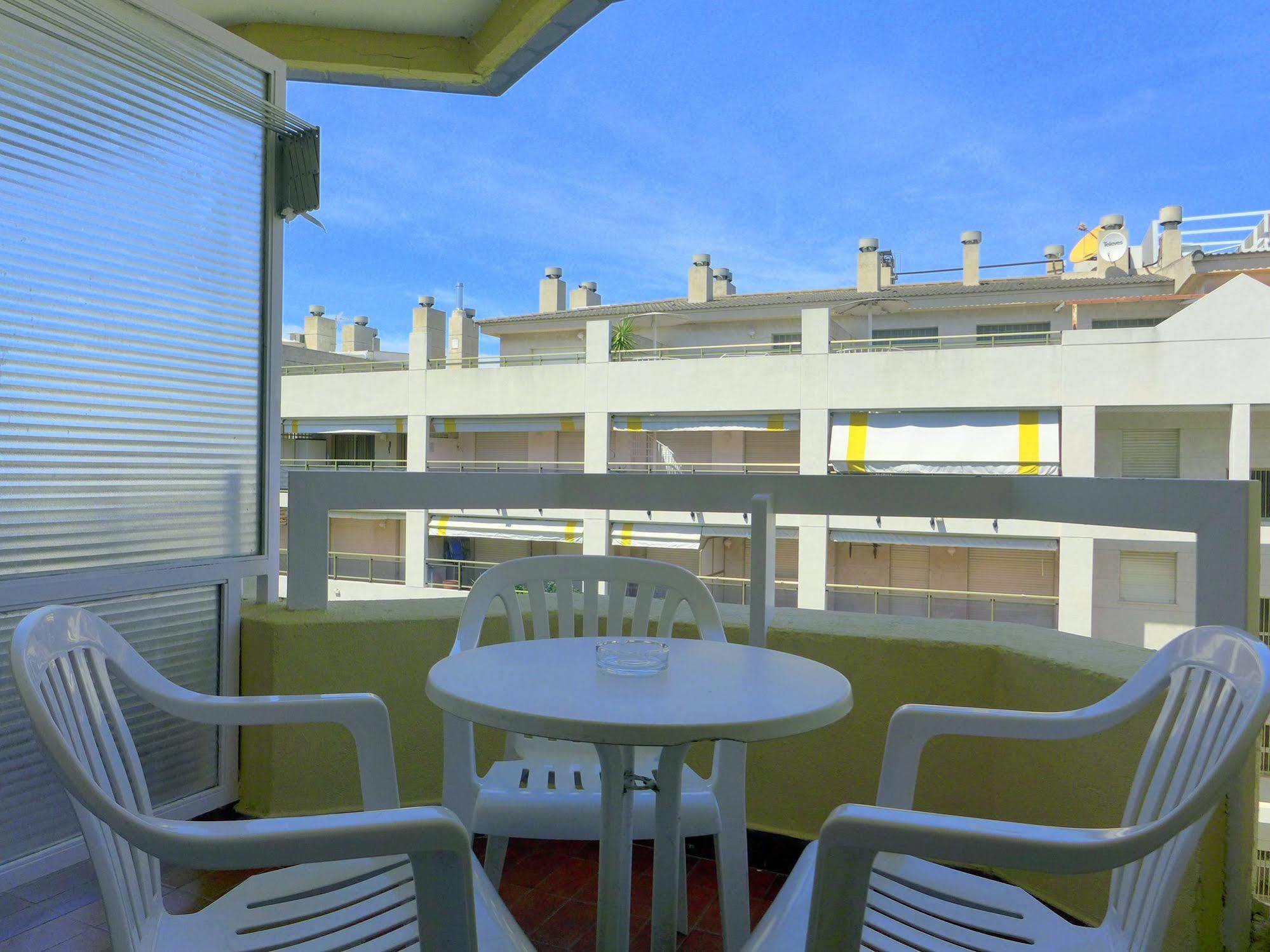Apartamentos Alboran-Arysal Salou Exteriör bild