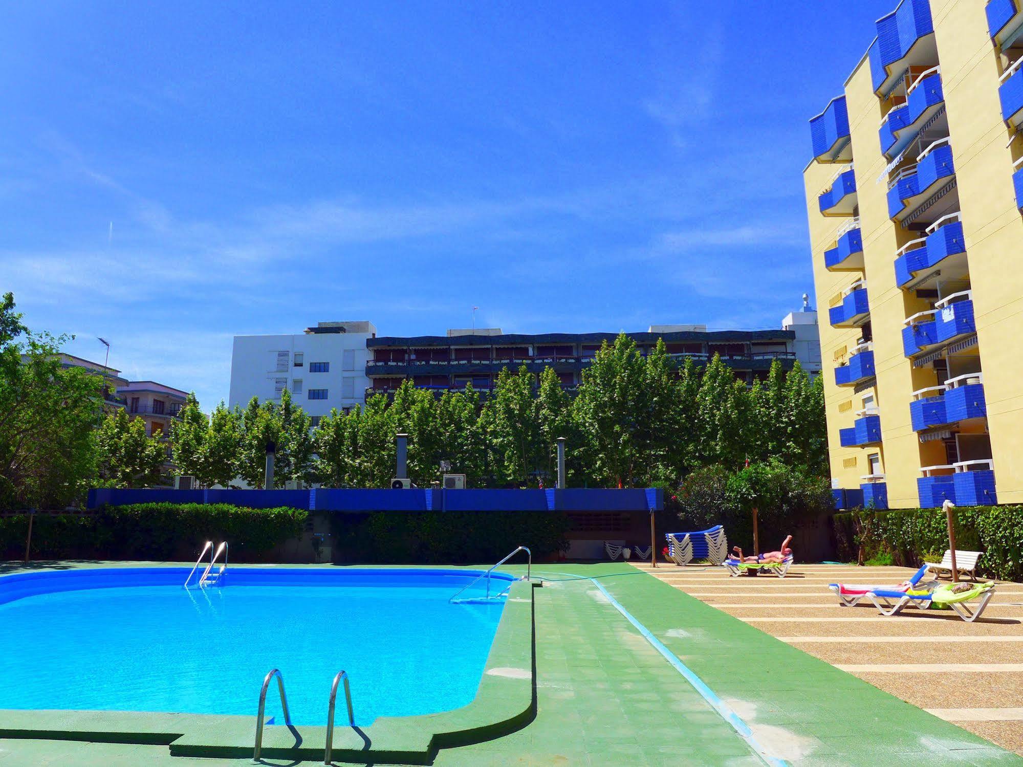 Apartamentos Alboran-Arysal Salou Exteriör bild